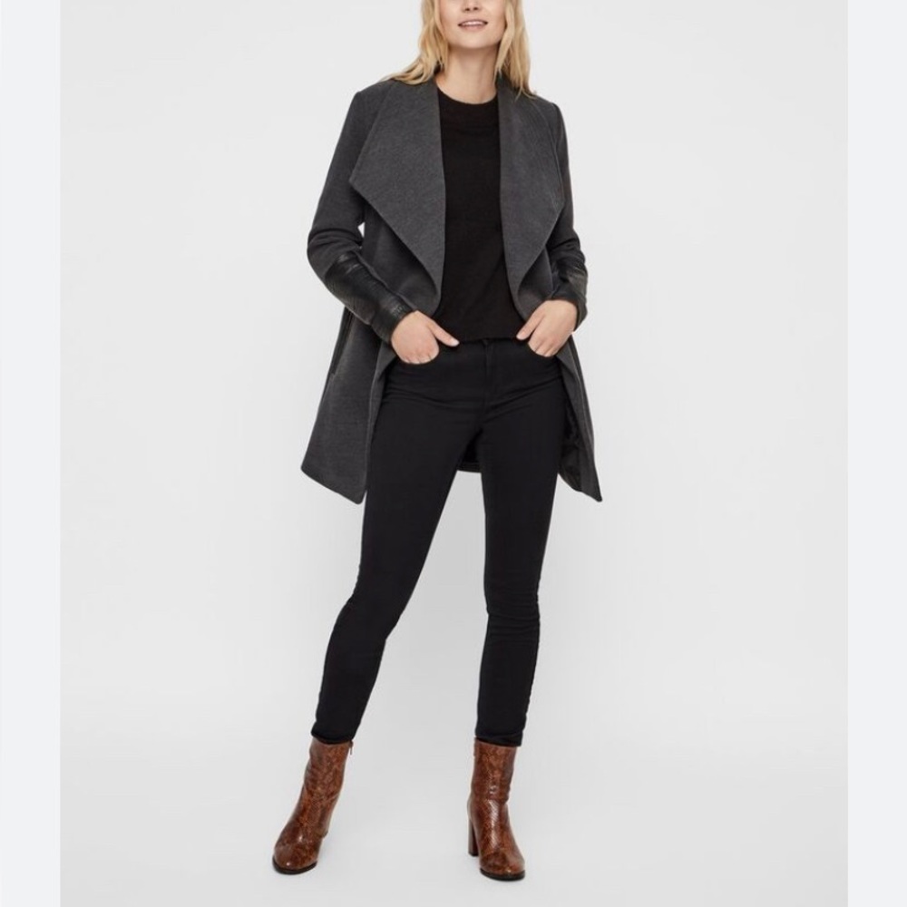 NWOT RUDSAK Wool Leather Black Wrap Jacket Size M